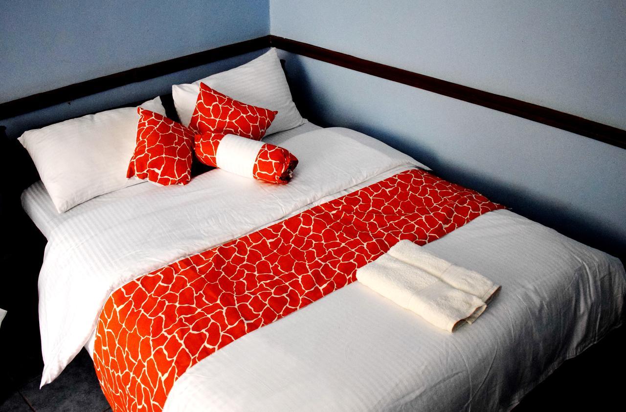 Sheywe Hotel Kakamega Экстерьер фото